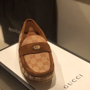 Men’s Gucci loafers